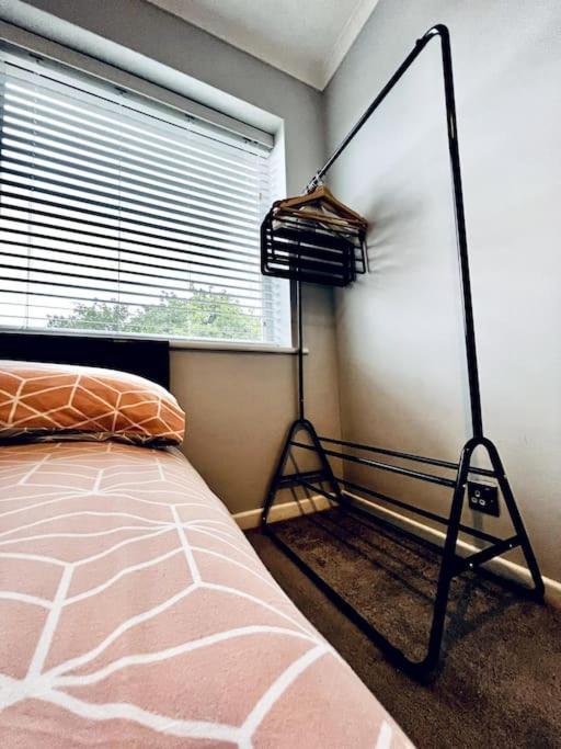 Entire Modern House In Tamworth - 2 Double Beds + Free Parking Villa Ngoại thất bức ảnh
